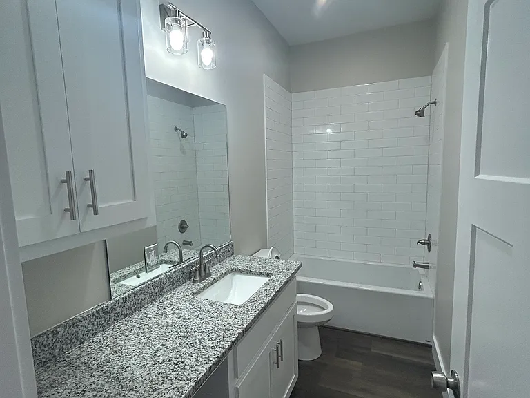 337 Madison St — Photo 7
