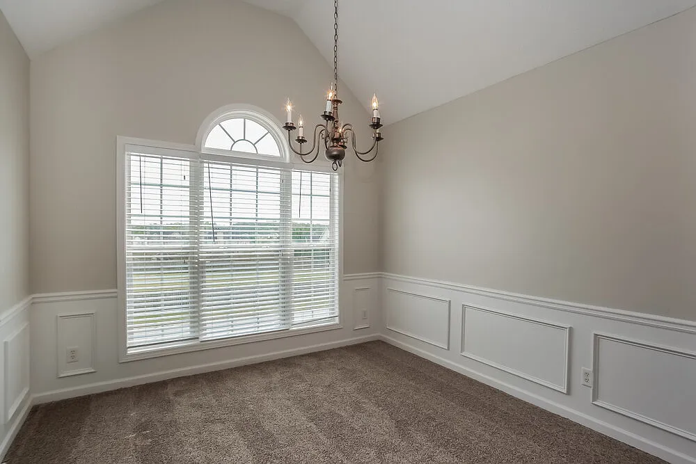 3 bed, 3.0 bath, 1719 sqft, $1,955 — Photo 4