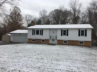 5499 Edward Dr, Ravenna, OH 44266