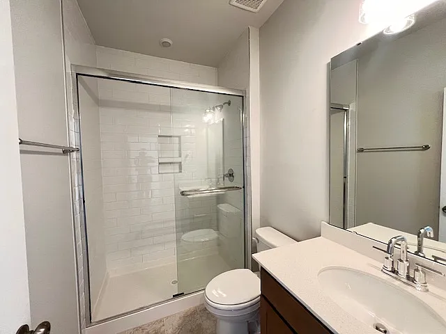 106 Highpointe Dr — Photo 9