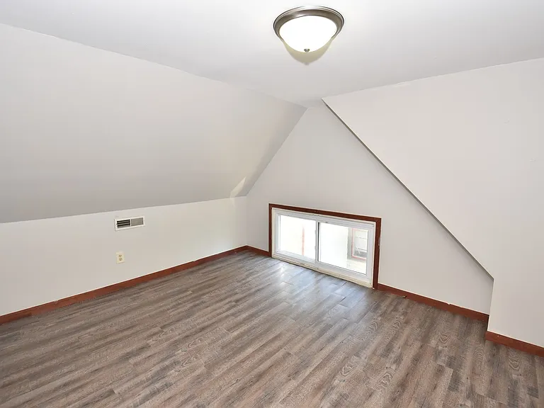 508 S Saint Joseph St — Photo 14