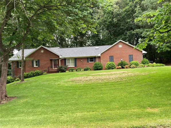 256 Sunnydale Dr, Millers Creek, NC 28651