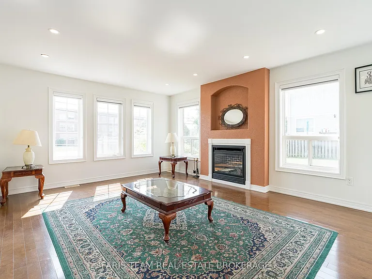 2 Vanessa Dr — Photo 11