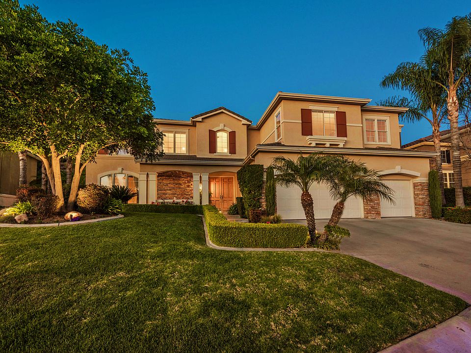 1st image of 2567 Vista Del Sol