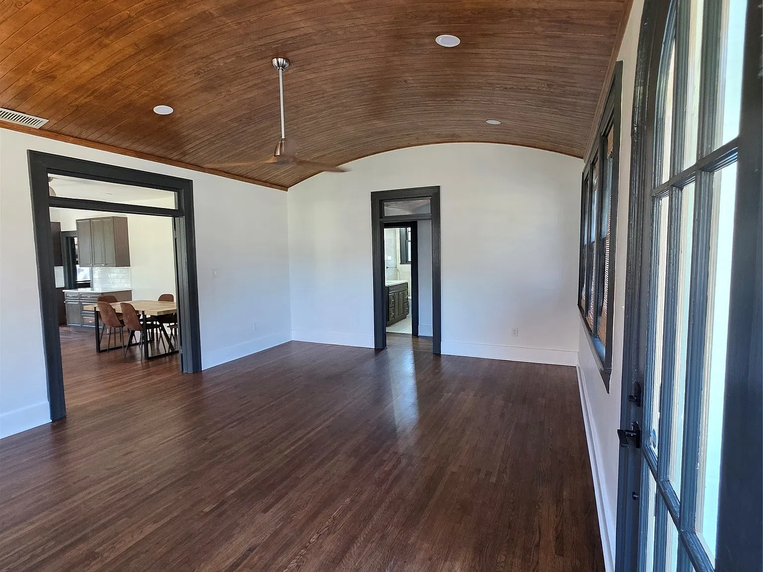 2 bed, 2.0 bath, 1545 sqft, $2,150 — Photo 4