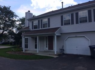 210 Teak Ln, Streamwood, IL 60107