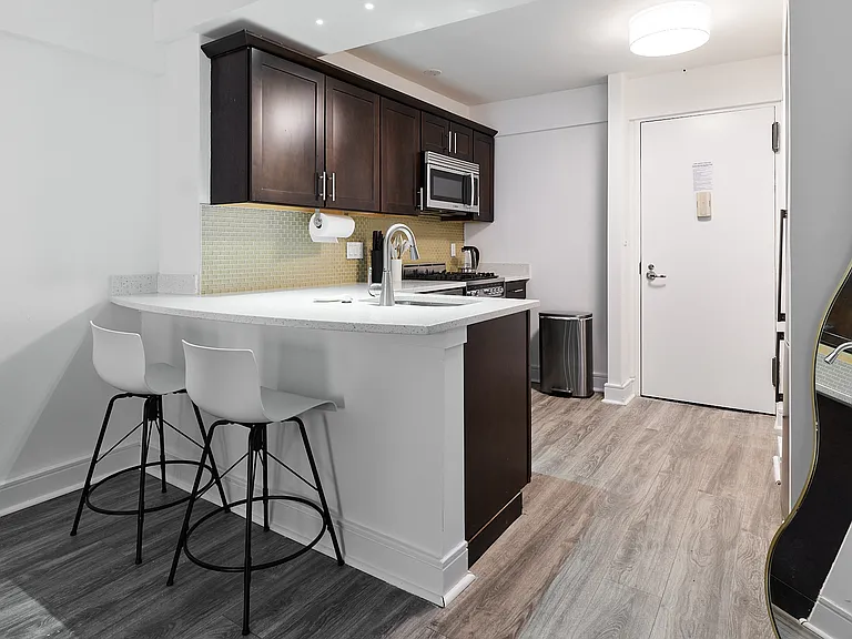 225 E 63rd St #1A — Photo 5