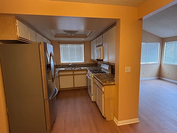 5th image of 44532 15th St E Unit 8