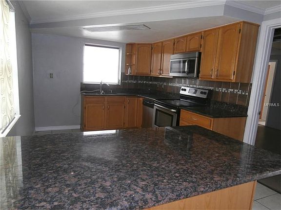 4th image of 3308 Primrose Dr