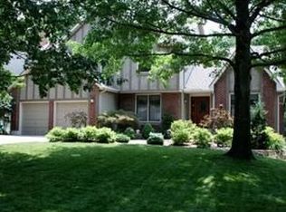 13707 W 75th Pl, Lenexa, KS 66216