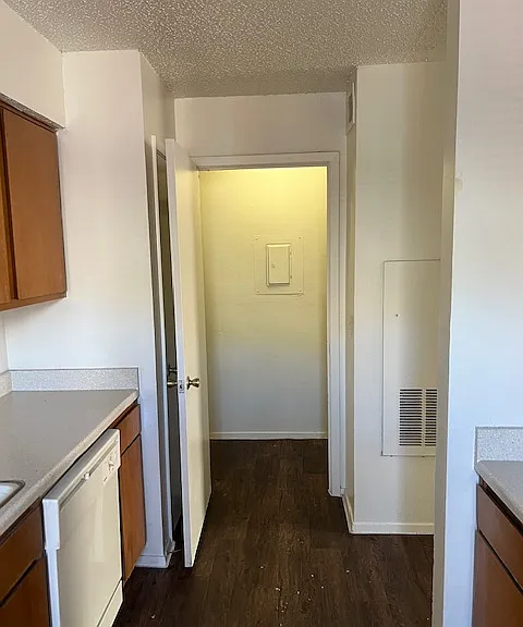 Bethany Apartments — Photo 21