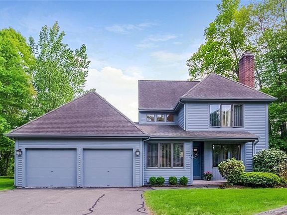 2nd image of 40 Macintosh Ln #40