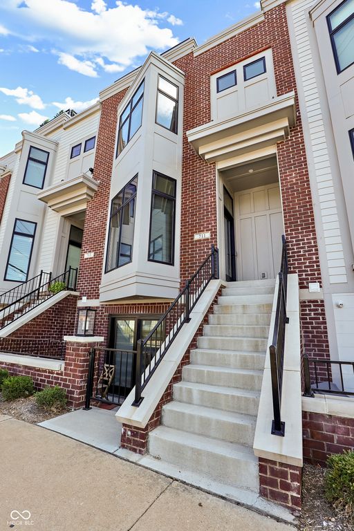711 E 16th St, Indianapolis, IN - View 2