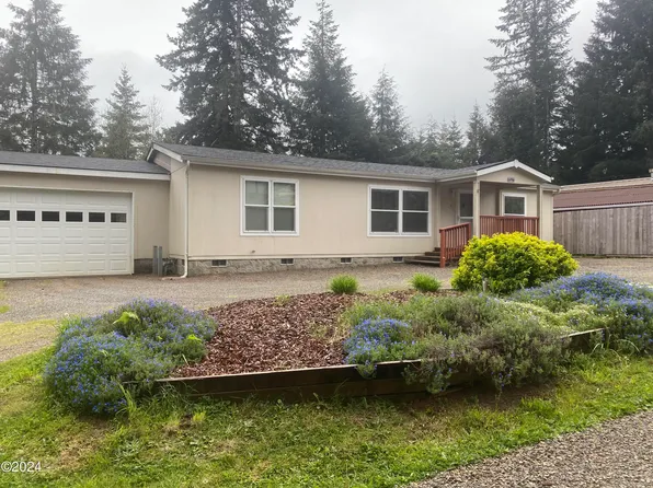 696 N Overlook Loop, Otis, OR 97368