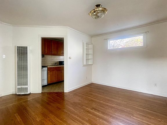 5th image of 76 Deming St #1