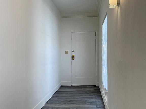 5th image of 133 S Saint Andrews Pl APT 7
