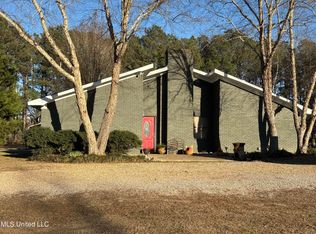 722 Holmesville Rd, Jayess, MS 39641