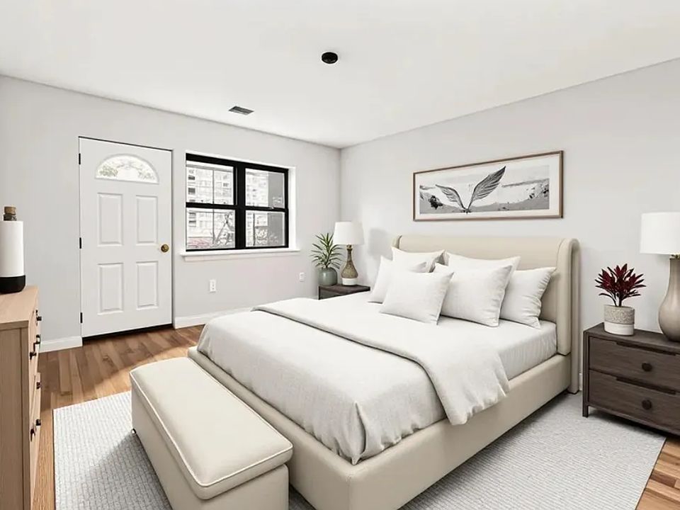 1st image of 3480 Seymour Ave #2D