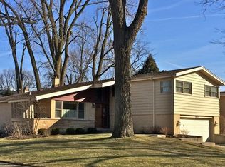 2829 Birchwood Ave, Wilmette, IL