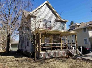 714 W Douglas Ave, Jacksonville, IL 62650