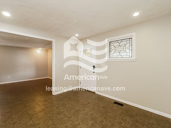 291099_003_living_room_14015865.jpg