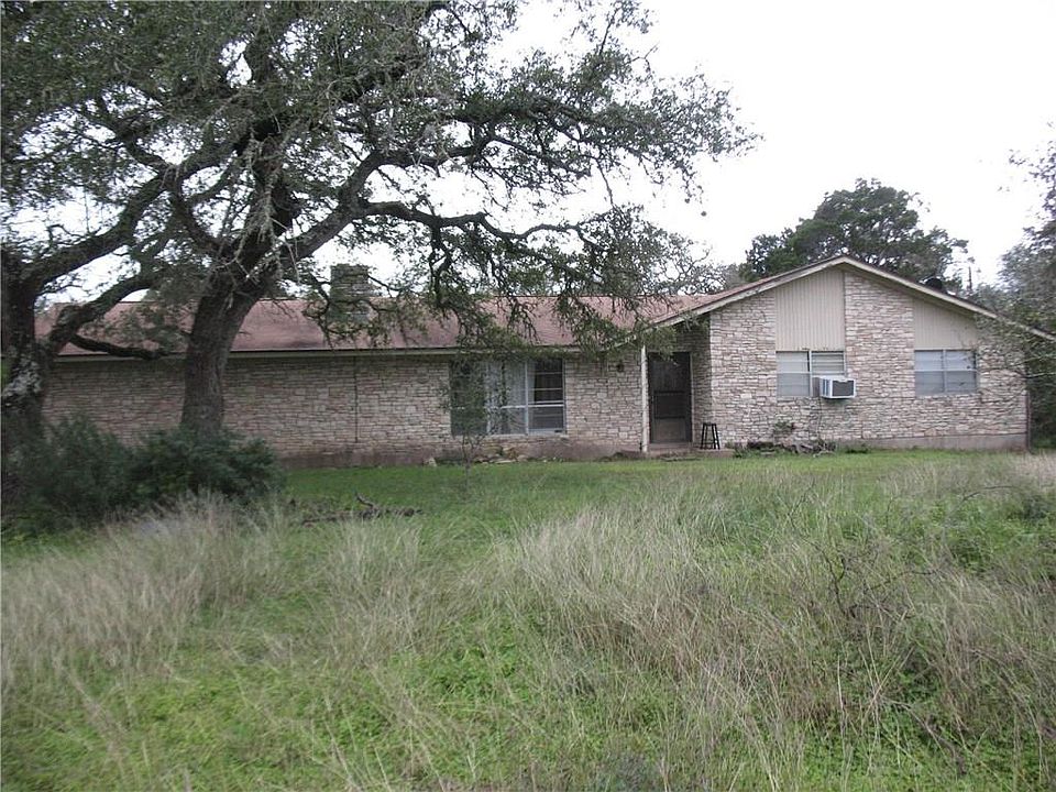1st image of 210 Vickers Ln