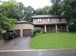 1562 Sherwood Way, Eagan, MN 55122