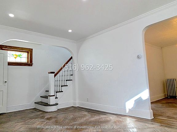 4th image of 11559 200th St