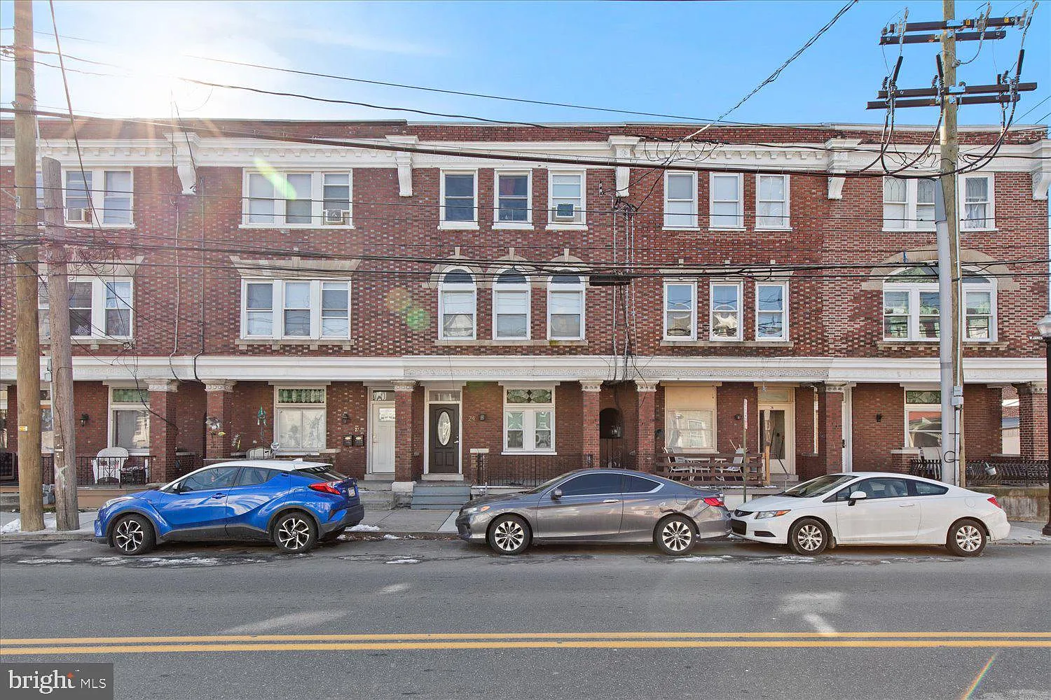 24 W James St photo 1