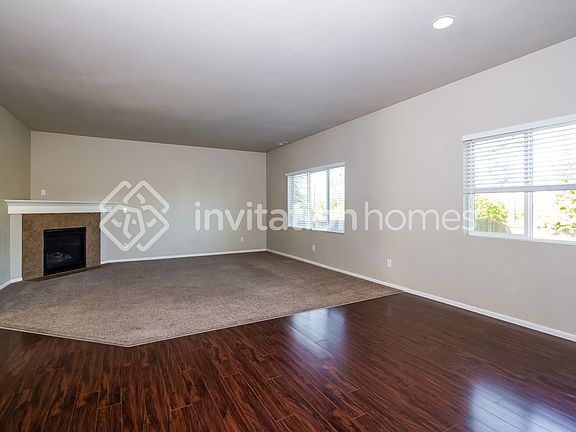 4th image of 2417 193rd St E