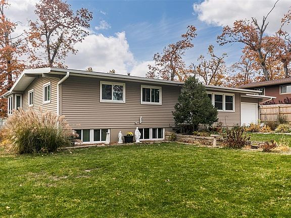 2nd image of 4423 Northwood Dr NE