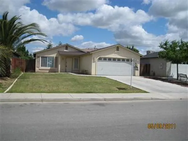 634 Taylor Ave photo 1