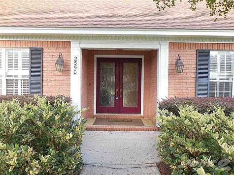 3rd image of 2550 Semoran Dr