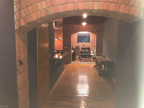 4th image of 635 W Lakeside Ave APT 304