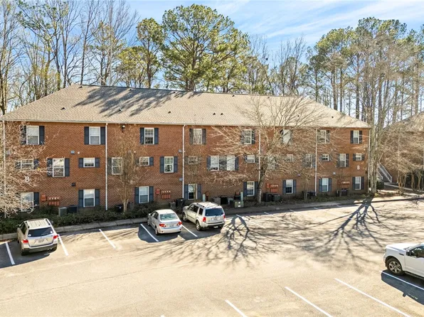 148 E University Dr APT B-207, Auburn, AL 36832