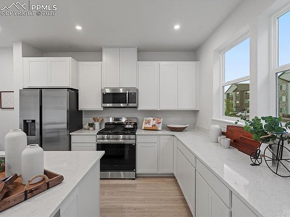 5th image of 3354 Bivy Point