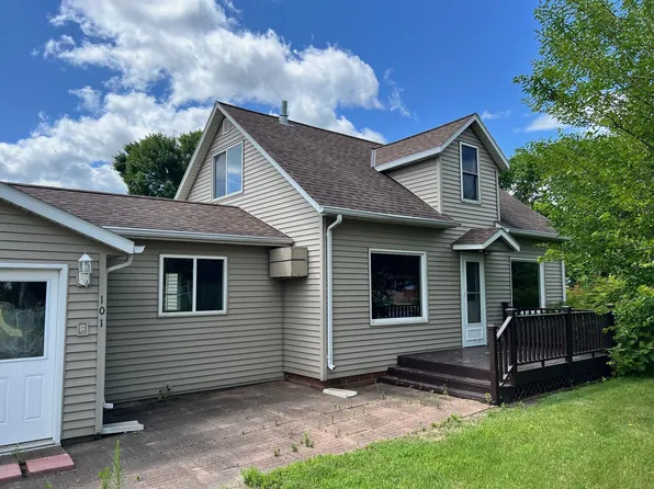 101 Greenwood Ave W, Hector, MN 55342