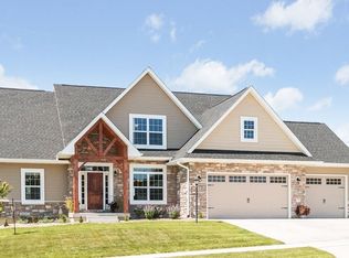 645 Sherwood Dr, Iowa City, IA 52245