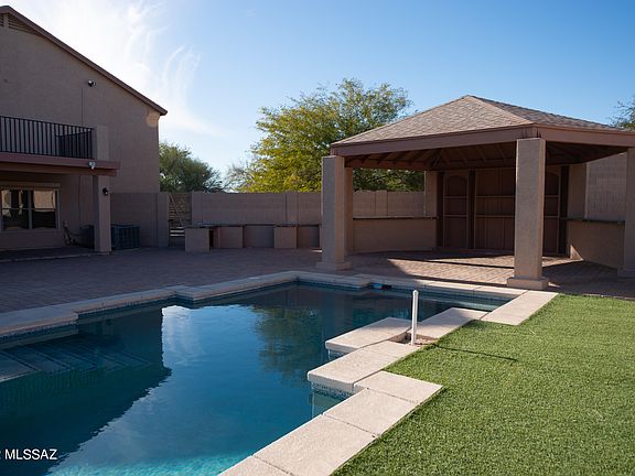 3rd image of 6078 N Camino De Sotomayor
