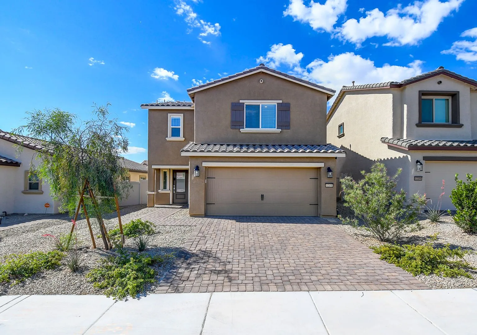 Spacious, Stylish & Move-In Ready — Photo 1