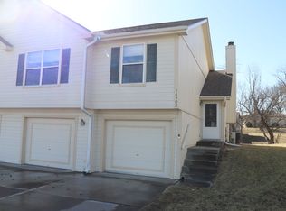 14902 Kelly Dr, Smithville, MO 64089