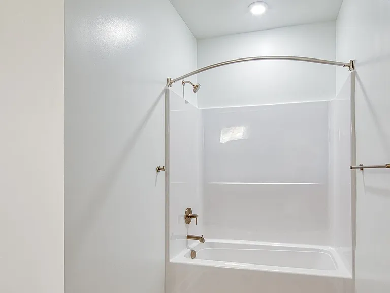 The Apartments at Hallstead Reserve. Modern. Welcoming. Authentically Suffolk. — Photo 45