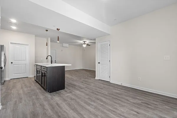 East Johnson Apartments — Photo 24