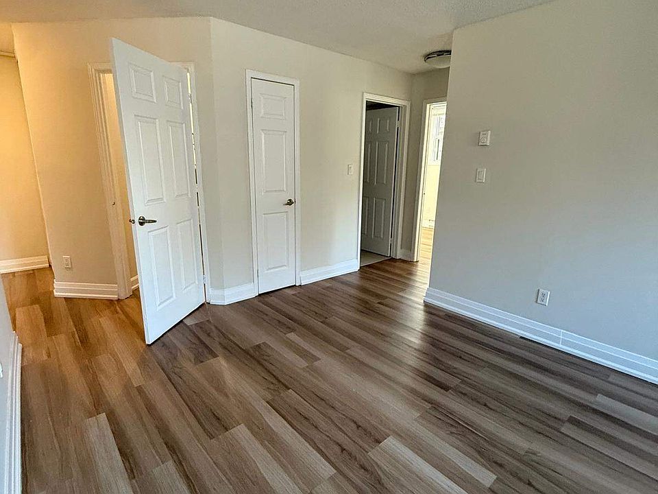 2nd image of 59 Campbell Ct #1469568