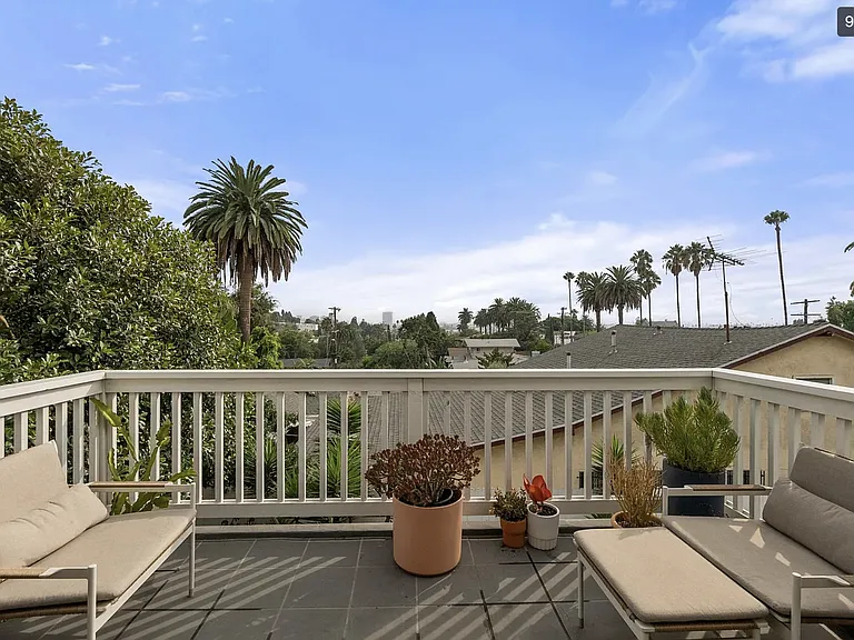 1014 N Manzanita St — Photo 9