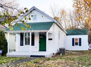 4163 Roanoke Rd, Kansas City, MO 64111