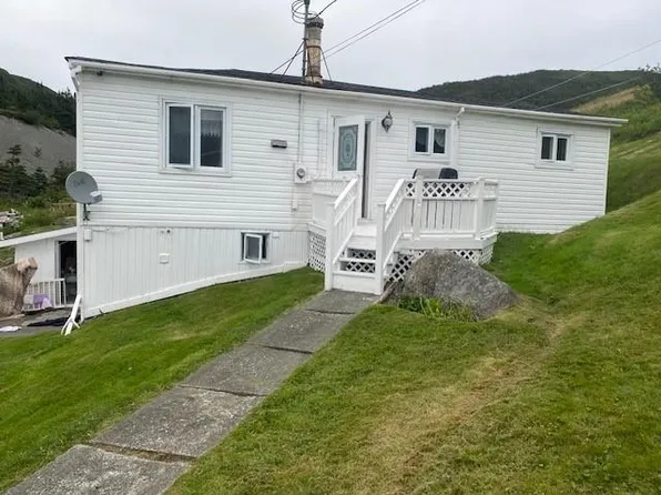 33 Bayview Road, Hermitage, NL A0H1S0