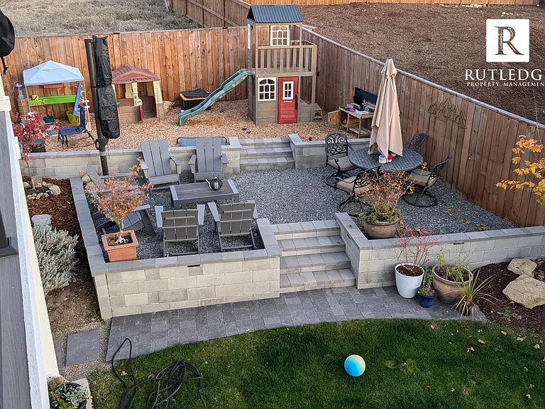 3282 Sky Way — Photo 30
