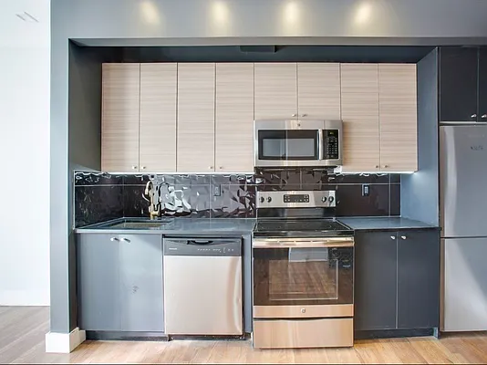 Rented by Lofts and Flats LLC | media 3