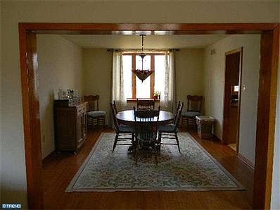 5th image of 146 E Windrose Dr
